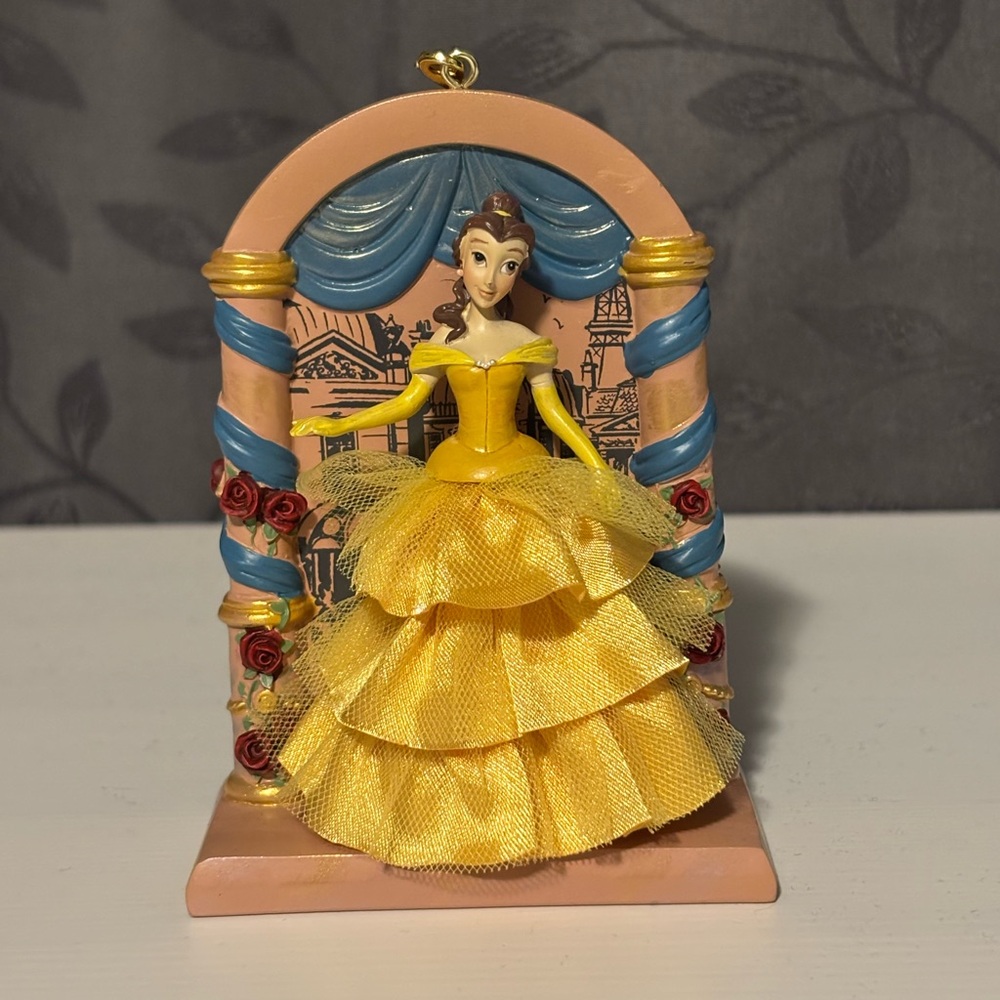 Disney - Belle Epcot Ornament